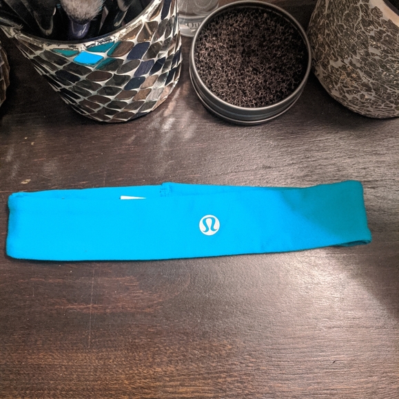 lululemon athletica Accessories - Lululemon headband